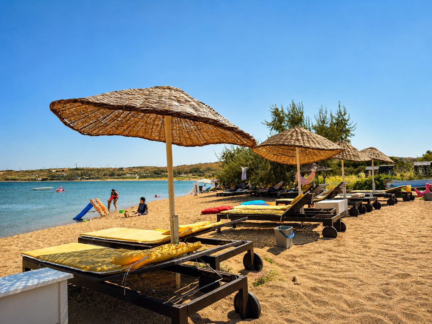 Arşipel Otel plaj görseli 1