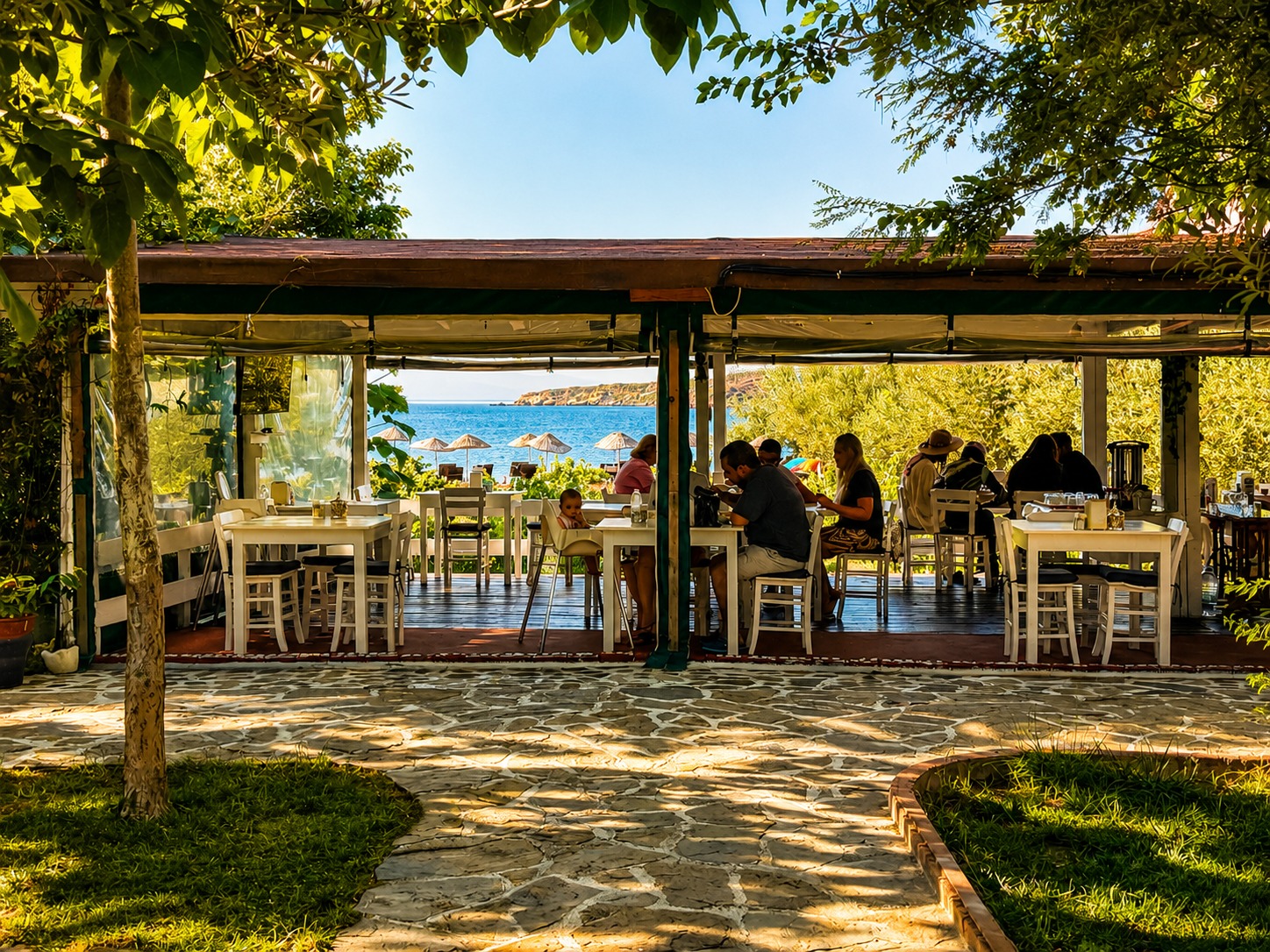 Arşipel Otel restoran görseli 1